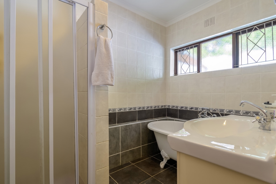 4 Bedroom Property for Sale in Plumstead Western Cape